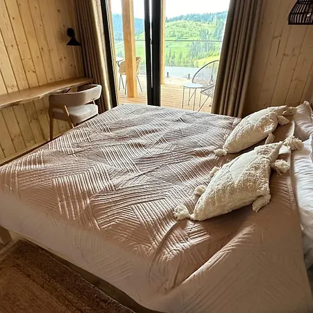 Land Apartment *